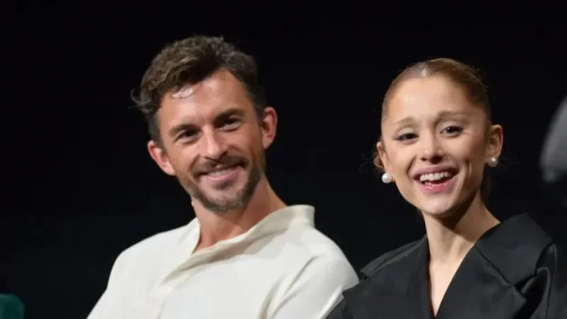 Jonathan Bailey, Ariana Grande Star in ‘Sunday In The Park With George’