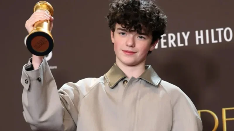 Owen Cooper Becomes Youngest Winner as ‘Adolescence’ Star