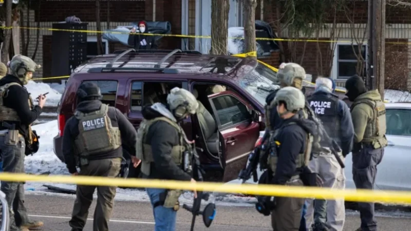 Sen. Klobuchar Criticizes ICE for Increasing Minnesota’s Risks