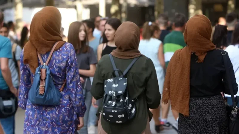 Is an Extremist Organizing Arabic Lessons in Berlin?