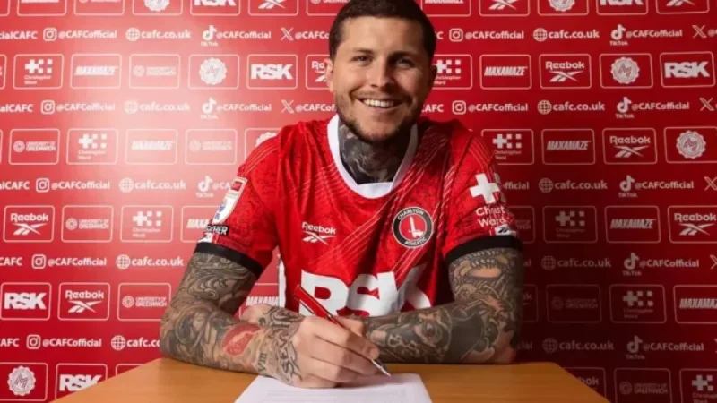 Lyndon Dykes Joins Charlton Athletic