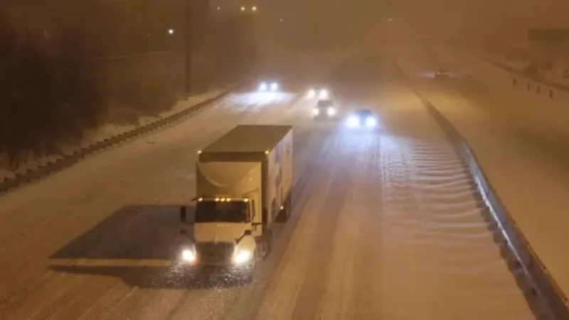 Major Winter Storm Strikes Toronto: Follow Live Updates