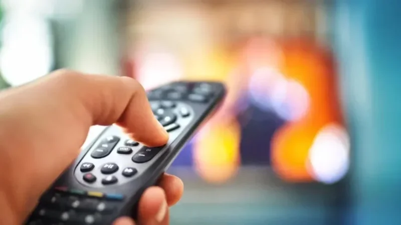 KDSM FOX 17 Shifts 9 p.m. Newscast from WHO to KCCI