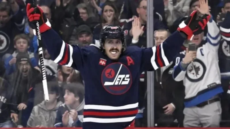 Scheifele Celebrates Milestone with Key Assist