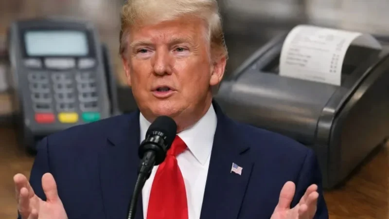 Trump Supports Crackdown on Swipe Fees; Rewards Shrink, Costs Rise