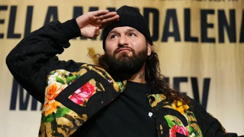 Ex-UFC Star Eyes White House Card for Comeback Fight