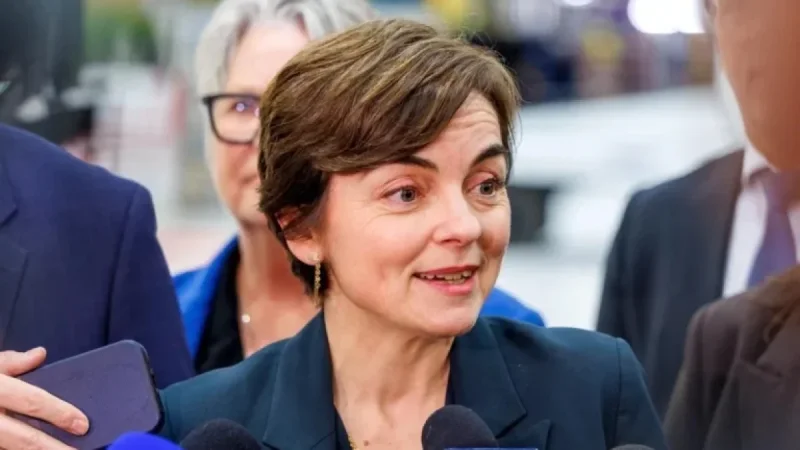 Fréchette Prepares to Step Down as Minister in Legault Succession