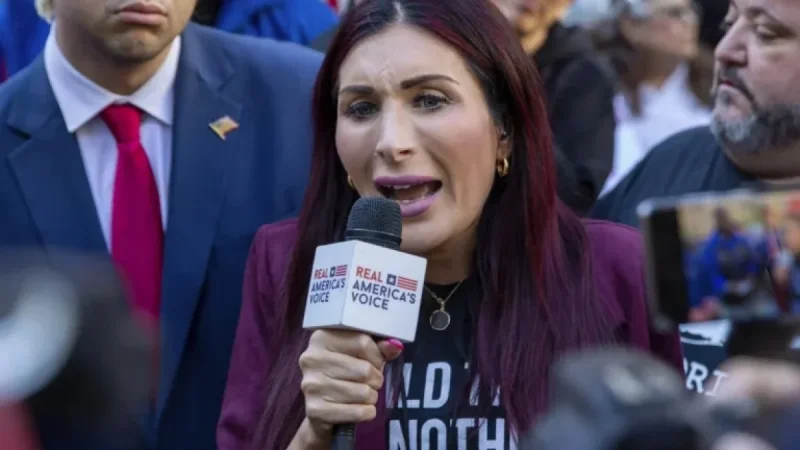 Laura Loomer Criticizes Trump Over Iran Policy and Tucker Carlson Meeting