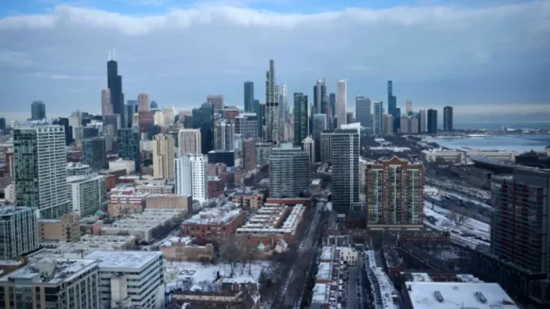 Snow Forces Ground Stop at Chicago O’Hare Airport