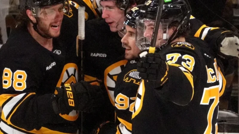 Bruins Face Blackhawks: Original Six Showdown as Boston Chases Winning Streak