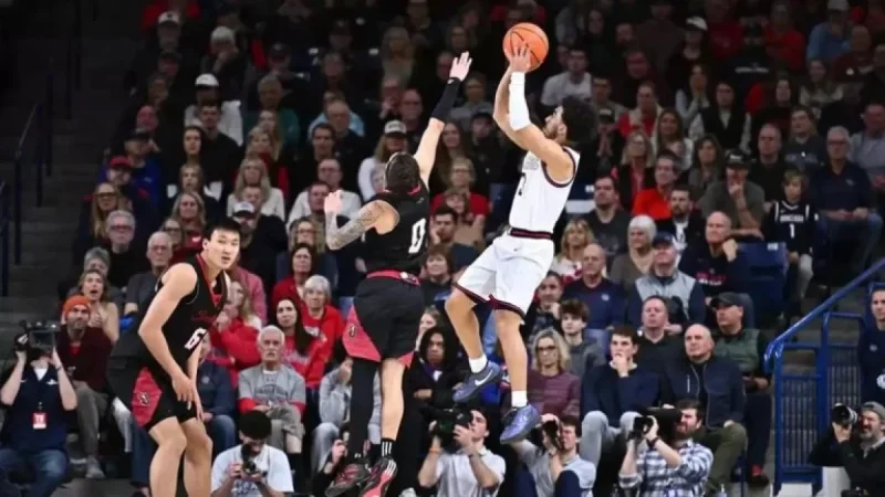 MBB Heads to Seattle for Showdown with Redhawks