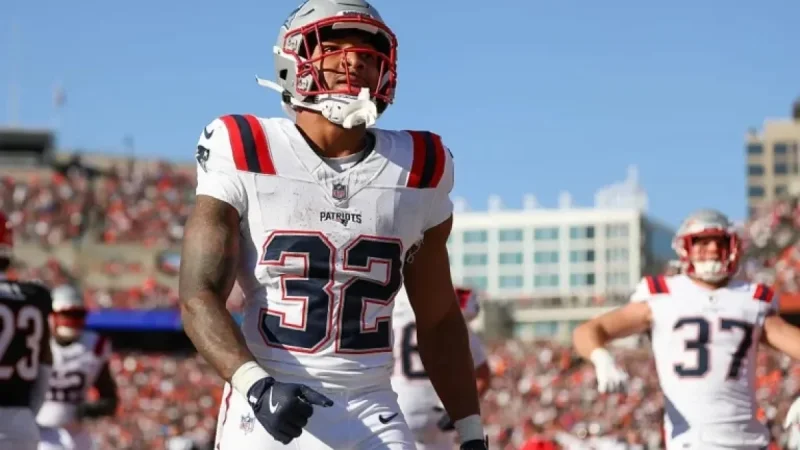 Top TreVeyon Henderson Prop Bets for Patriots vs. Texans Matchup 1/18/26