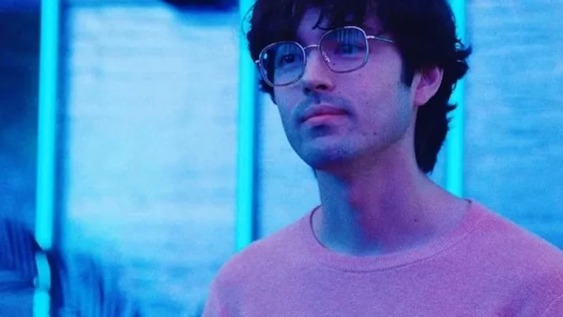“Twinless: Exploring Loss, Love, and Identity in Film Review”