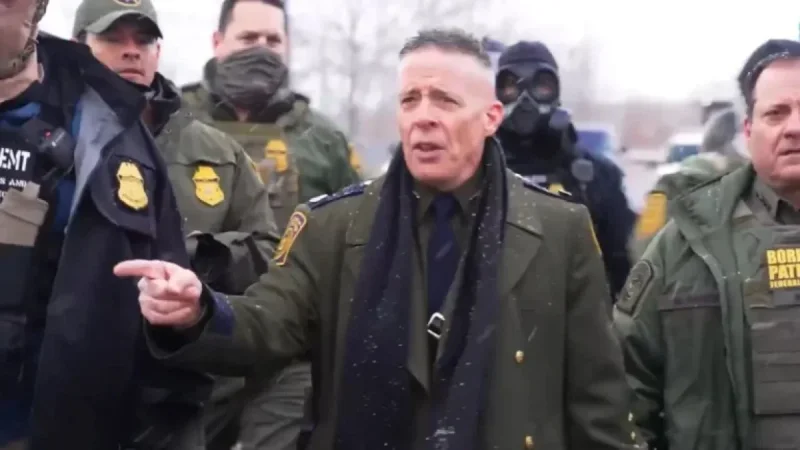 US Police Alerted by Clothing Resembling Nazi Uniforms