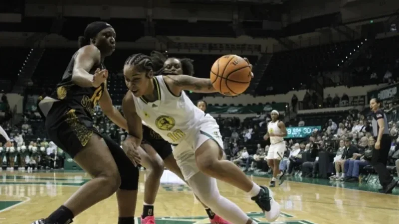 USF Women’s Basketball Secures Fifth Consecutive Win on Alumni Night