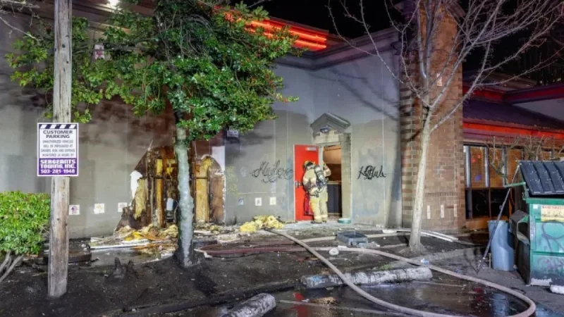 Fire from Homeless Warming Ignites Portland Red Robin, Say Firefighters