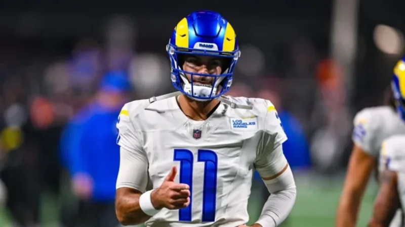 Jimmy Garoppolo Faces Uncertainty for Sunday’s Game Against Bears
