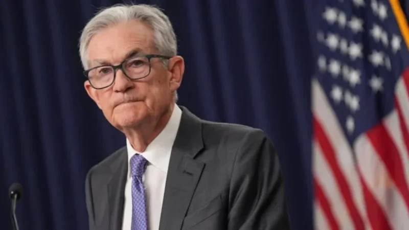 Fed Chair Powell to Attend Supreme Court Session on Cook Case: Report