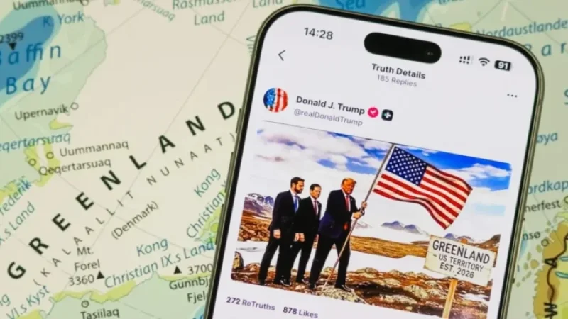 Trump Plans Greenland Summit, Criticizes UK, Canada; Leaks Macron Text