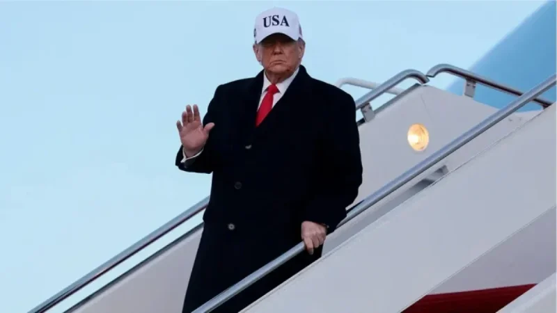 Air Force One Returns After Takeoff on Trump’s Switzerland Trip