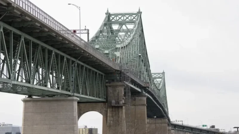 Jacques-Cartier Bridge Shut Down Due to Major Fire