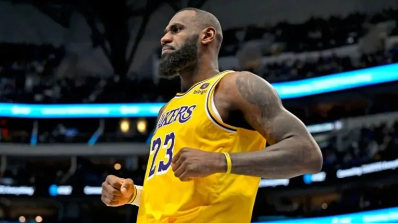 Lakers vs Nuggets: Predictions, Picks, and Odds for Tonight’s NBA Matchup