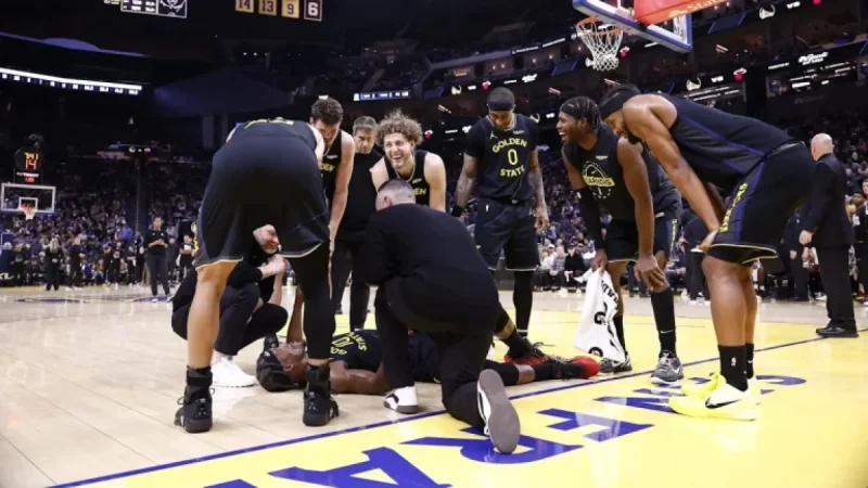 Warriors Teammates Laugh Over Jimmy Butler’s Injury Incident