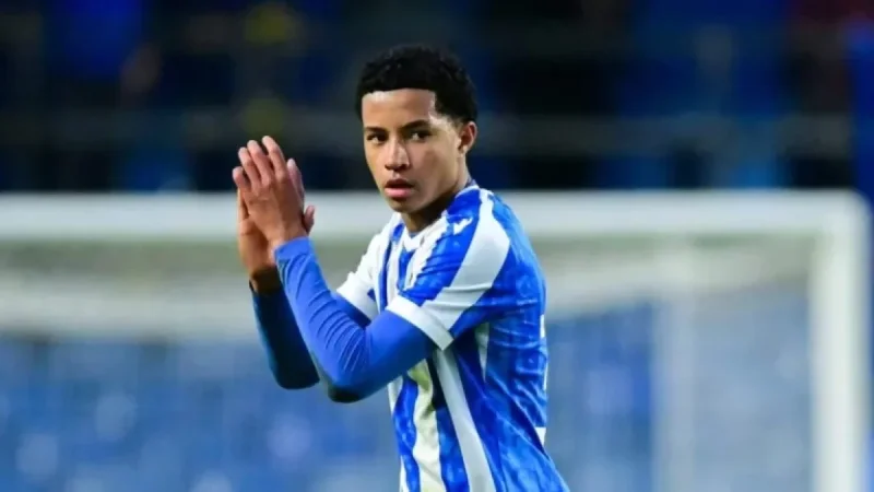 Chelsea Near Yisa Alao Signing; Manchester United Continue Negotiations