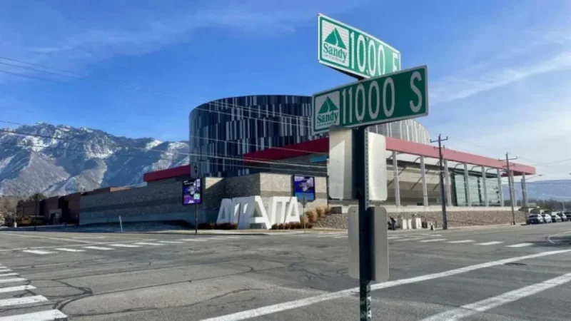 City to Reevaluate Long-Term Solution After Sandy Intersection Crash