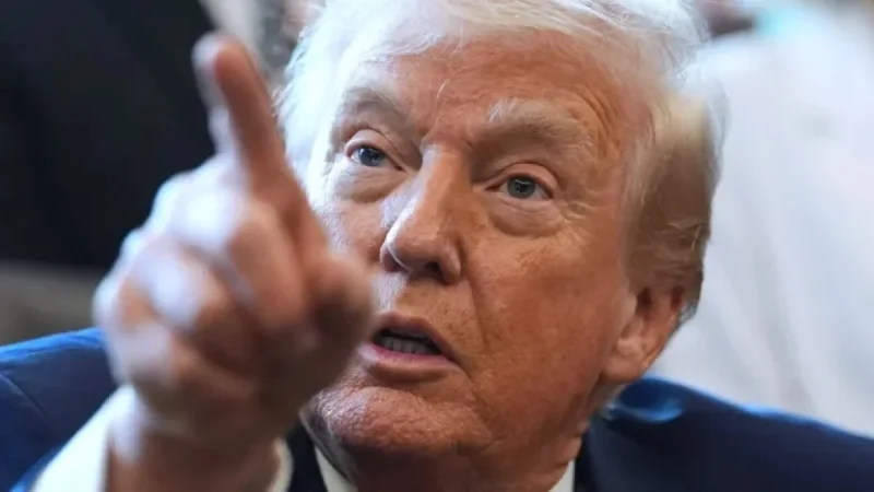 ‘Daily Show’ Humorously Turns Fox News’s Trump Focus on Its Head