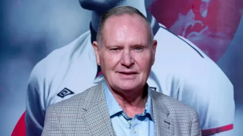 Paul Gascoigne Hospitalized with Six Broken Ribs After Fall