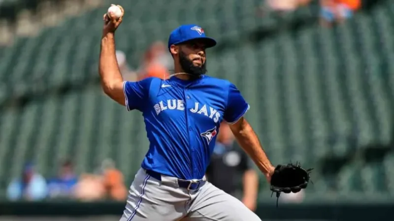 White Sox Secure Serathony Dominguez with Two-Year, $20M Contract