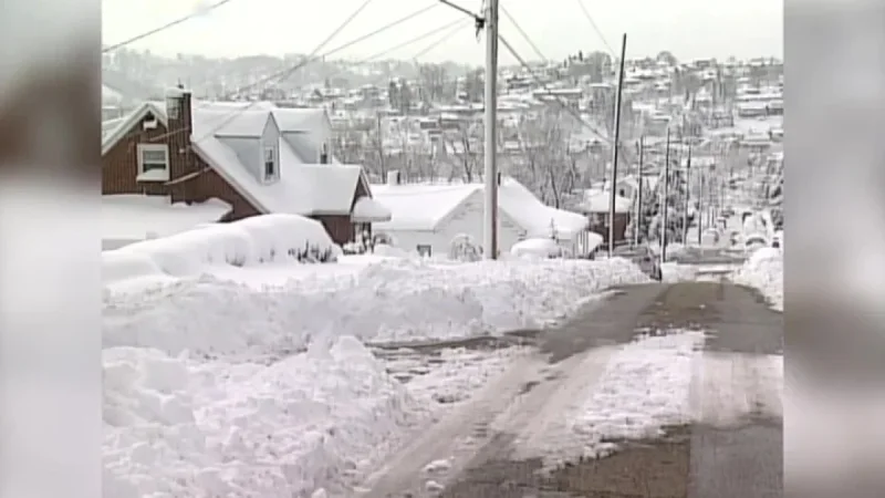 Comparing Pittsburgh’s Upcoming Winter Storm to 2010’s “Snowmageddon”
