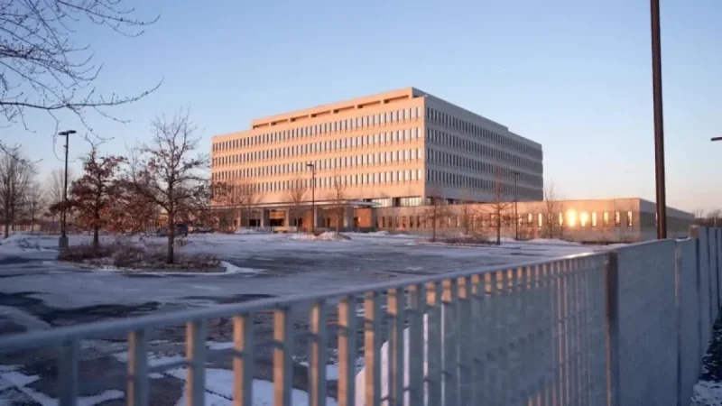 Hennepin County Sheriff Commands Crowd to Disperse at Whipple Building