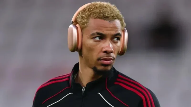 Arne Slot Clarifies Hugo Ekitike’s Unexpected Absence Against Liverpool