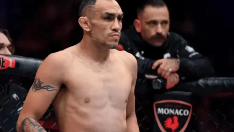Dana White’s Top Boxer Praises Tony Ferguson After Zuffa Boxing Win
