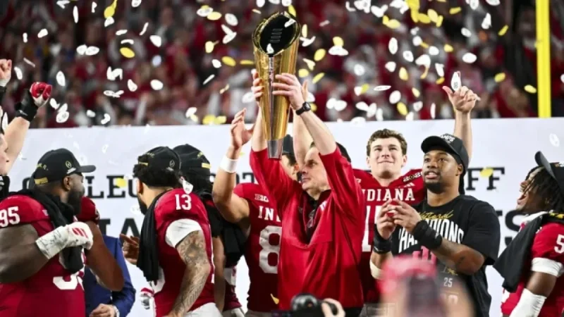 Fernando Mendoza, Curt Cignetti, Indiana Celebrate CFP Title with Campus Festivities