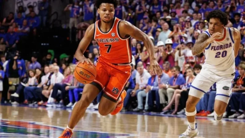 Hall Scores 24 as Auburn Defeats No. 16 Florida 76-67 in Historic Win