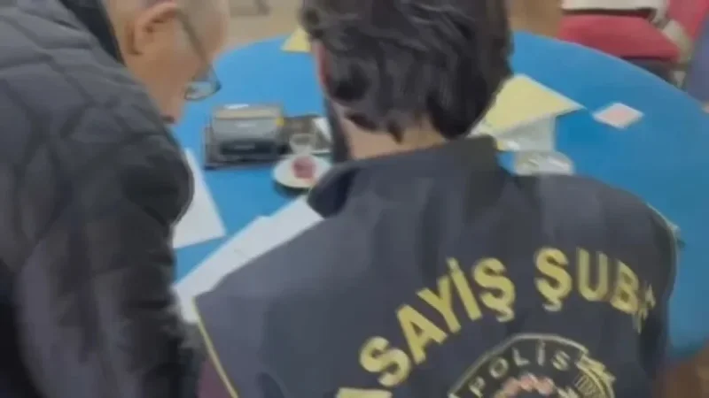 Istanbul: Police Crack Down on Prostitution, Gambling; 4 Suspects Detained
