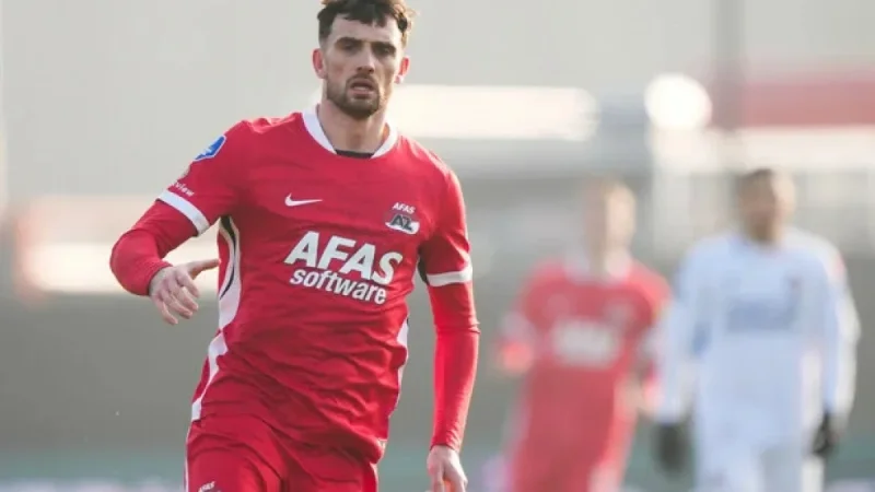 Parrott Shines as AZ Alkmaar Clinches North Holland Derby Victory