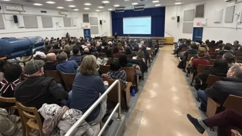 UWS Middle School Engages DOE Reps to Voice Concerns on Relocation