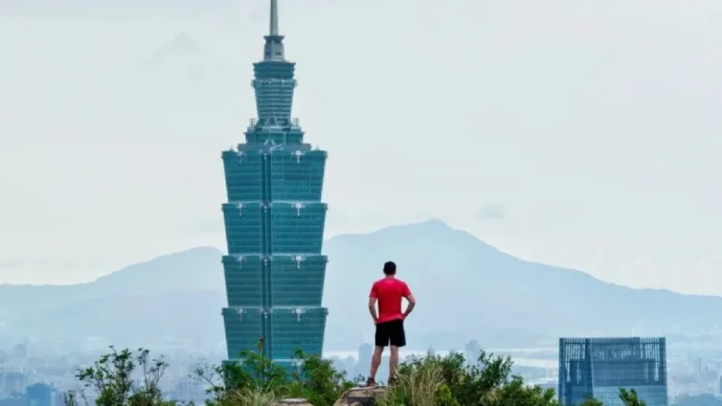 Weather Delays ‘Skyscraper Live’; Alex Honnold’s Climb Rescheduled on Netflix