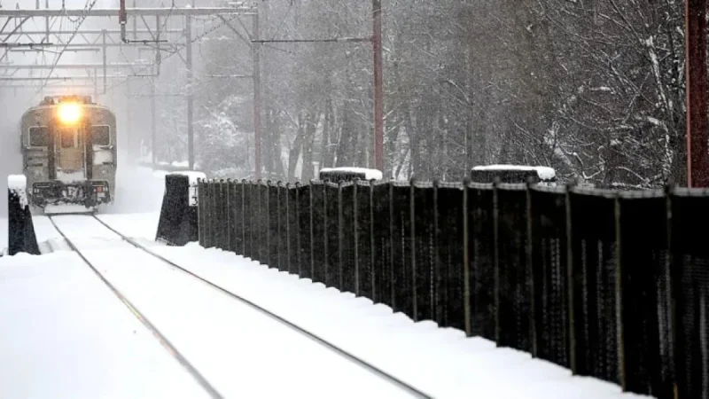 NJ Transit Alerts: Snow and Ice Impact Monday Commute