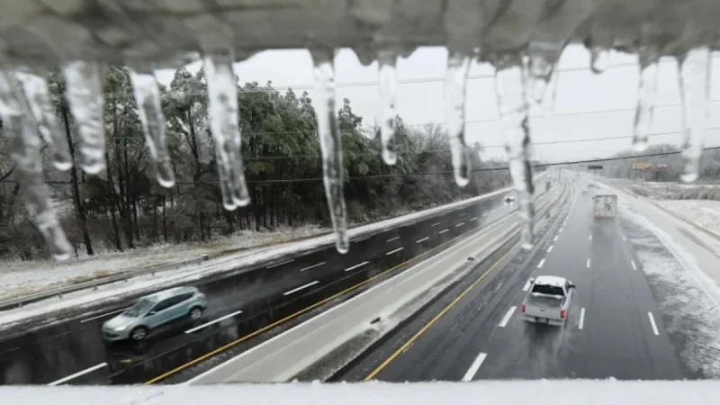 US Electric Grids Strain Under Surging Demand After Storm Chill