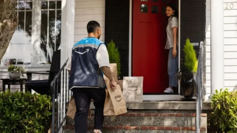 Amazon Expands Online Grocery Delivery and Whole Foods to Reach More Customers