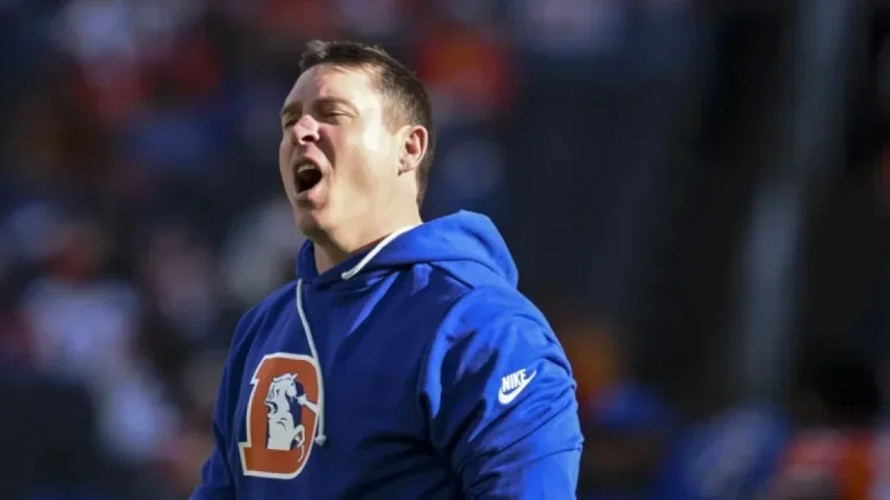Broncos’ Jim Leonhard Emerges as Top Candidate for Bills DC Position