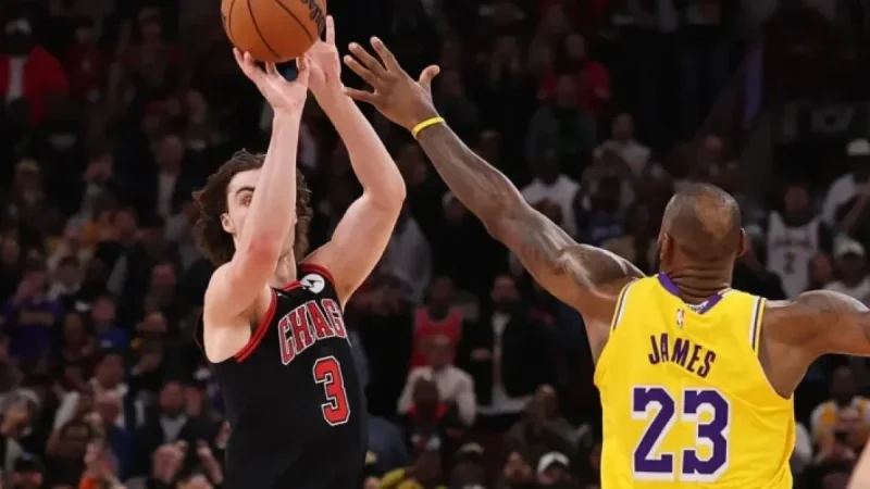 Lakers Face Bulls as Road Trip Shifts Eastward