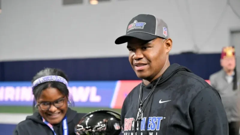 Jets to Interview Cowboys’ TE Coach Lunda Wells for Offensive Coordinator Role