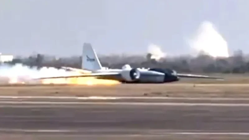 NASA Jet Performs Dramatic Emergency Belly-Landing in Houston (Updated)