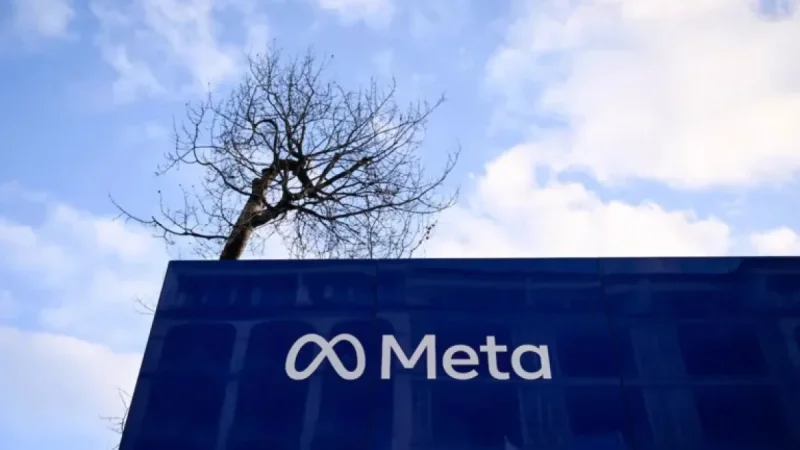 Ottawa Negotiates with Meta to Restore News on Facebook
